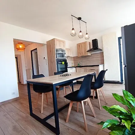 Apartament La Diligence De *